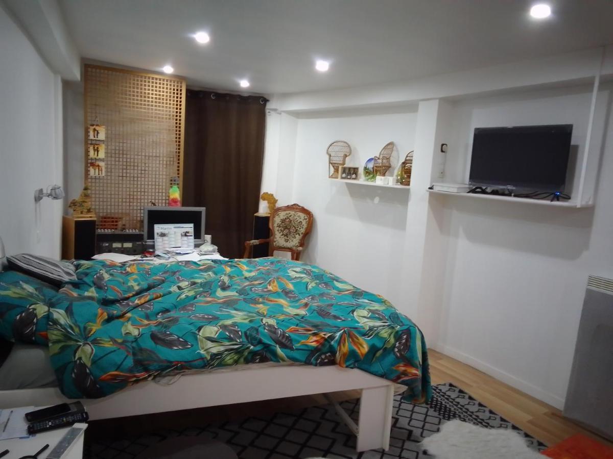 Chambre Chez L'Habitant Saint-Pierre-le-Moûtier Εξωτερικό φωτογραφία